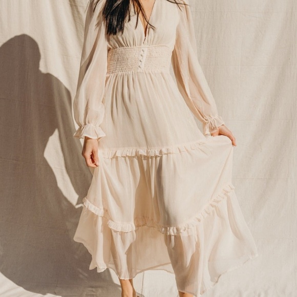 Metallic Dress. - Picture 5 of 7